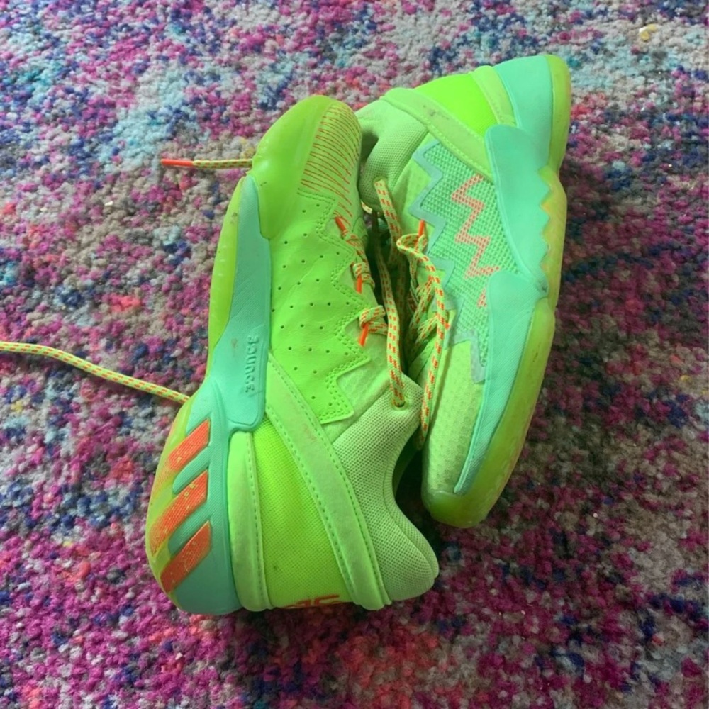Adidas D.O.N issue